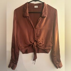 Aritzia Wilfred tie front satin blouse - patina brown - xxs